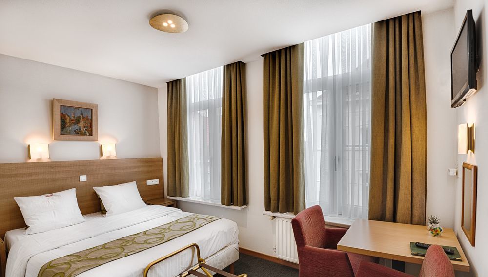 Fevery Hotel 3*