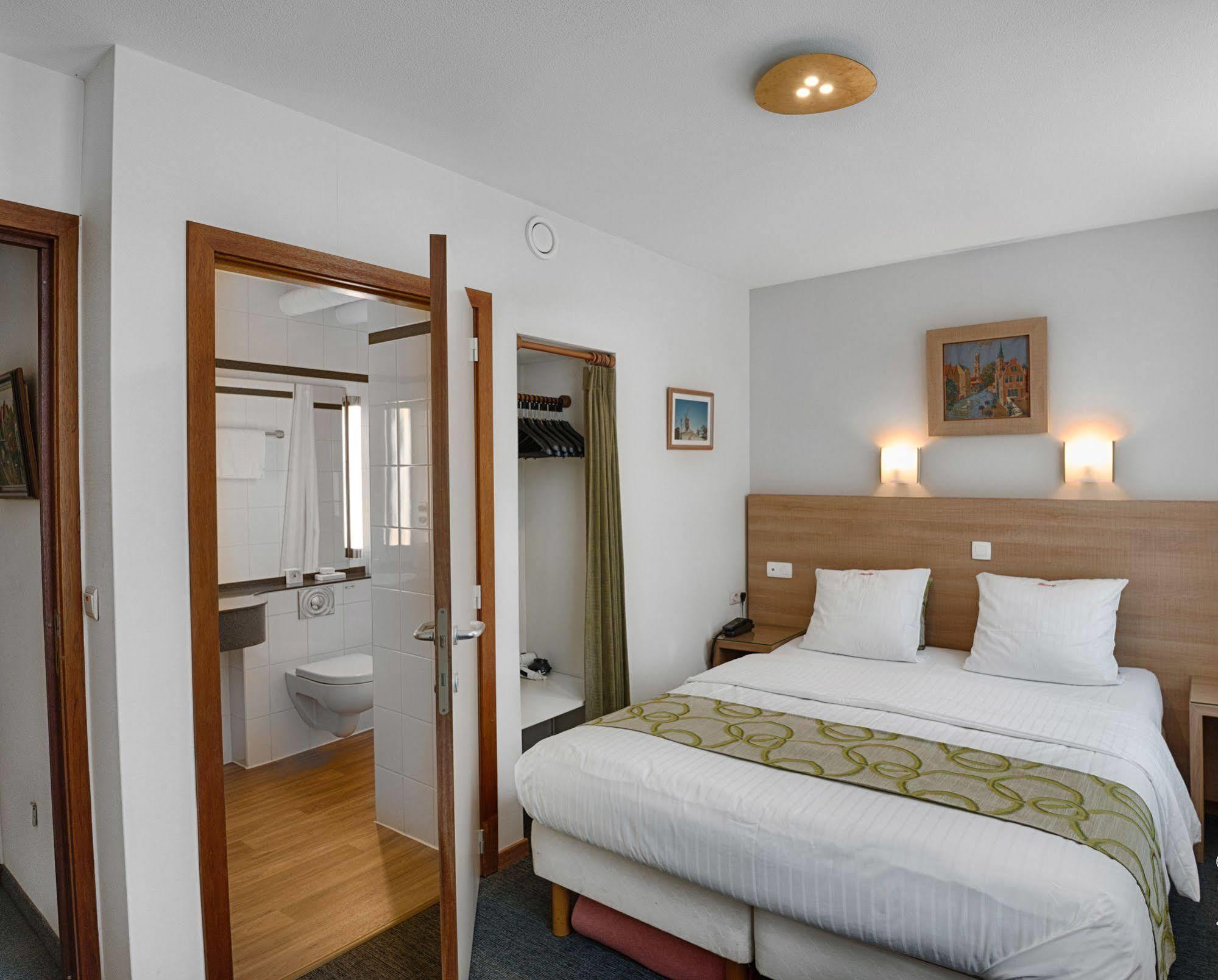 Fevery Hotel 3*